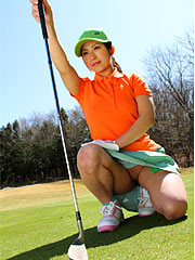 Beautiful golf chick Nana Kunimi