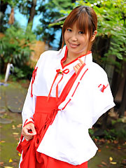 Alluring teen yuuno hoshi gets a photo shooting session in her garden. Alluring teen Yuuno Hoshi gets a photo shooting session in her gardenRead more!