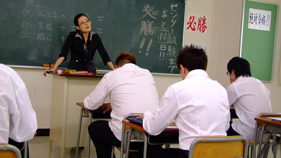 Asian teacher sucks a hard cock